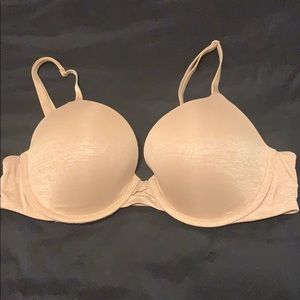 Victoria’s Secret Perfect Shape shiny push up